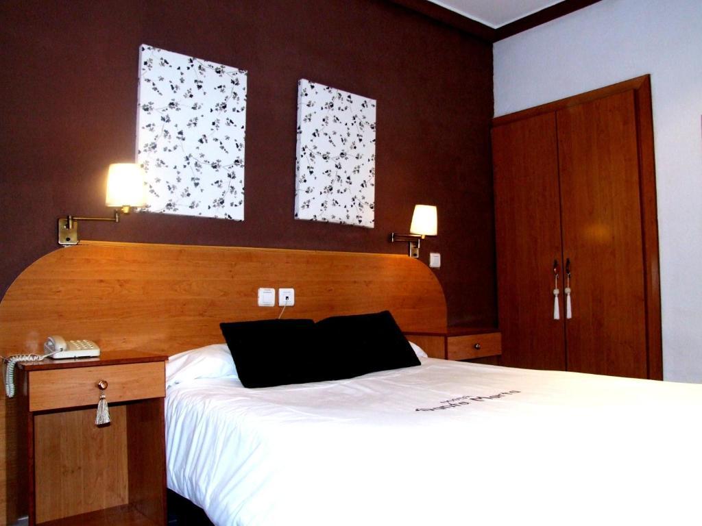 Hostal Santa Marta 阿兰约兹 外观 照片
