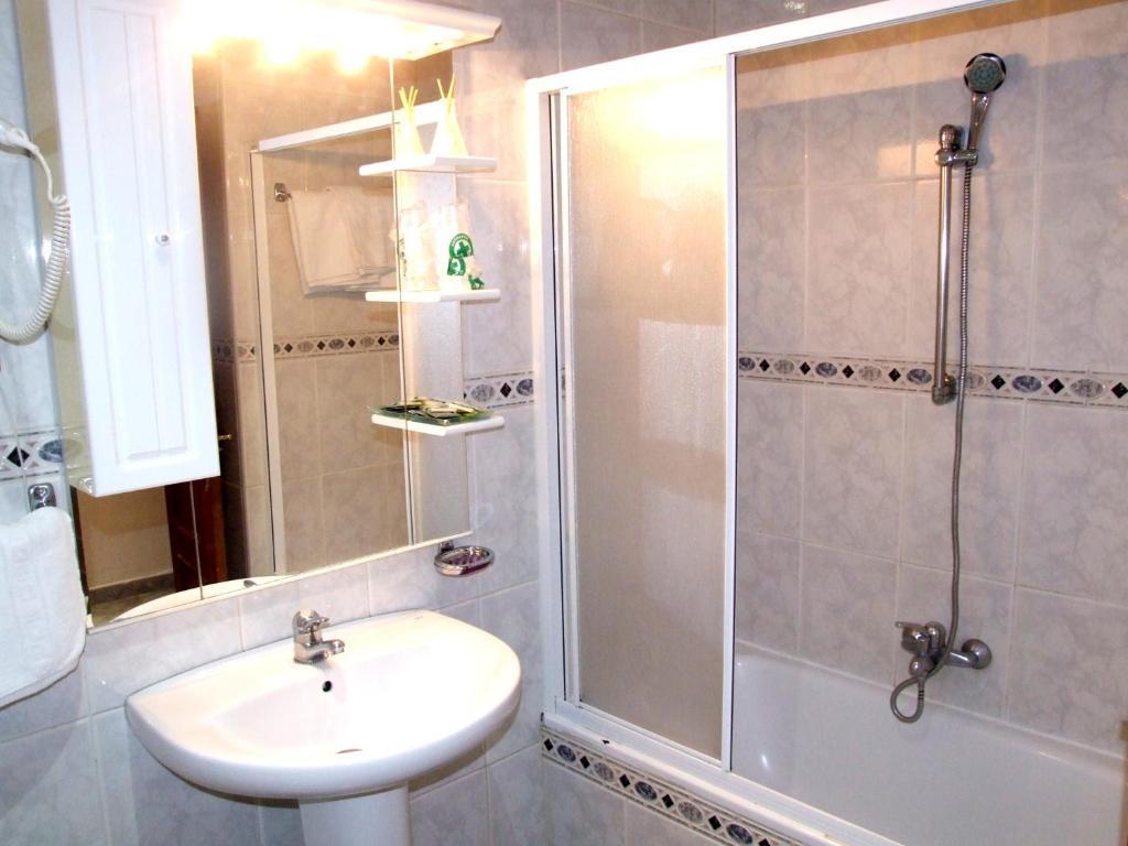 Hostal Santa Marta 阿兰约兹 外观 照片
