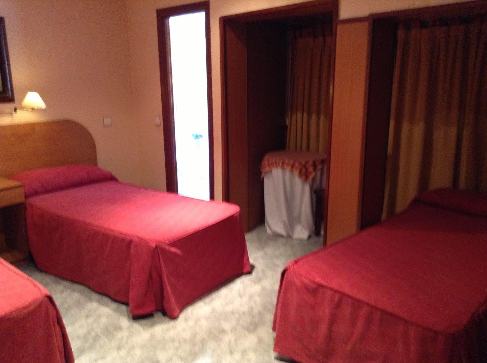 Hostal Santa Marta 阿兰约兹 外观 照片