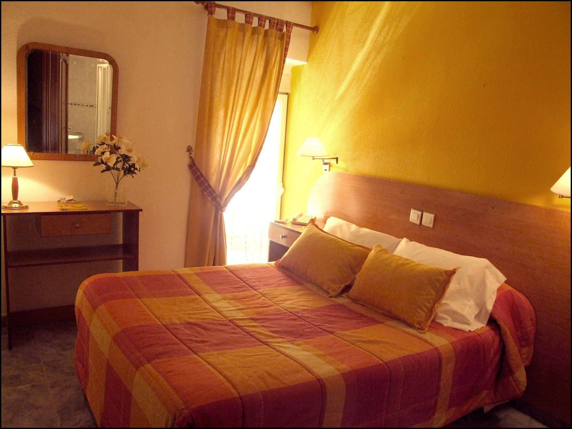 Hostal Santa Marta 阿兰约兹 外观 照片